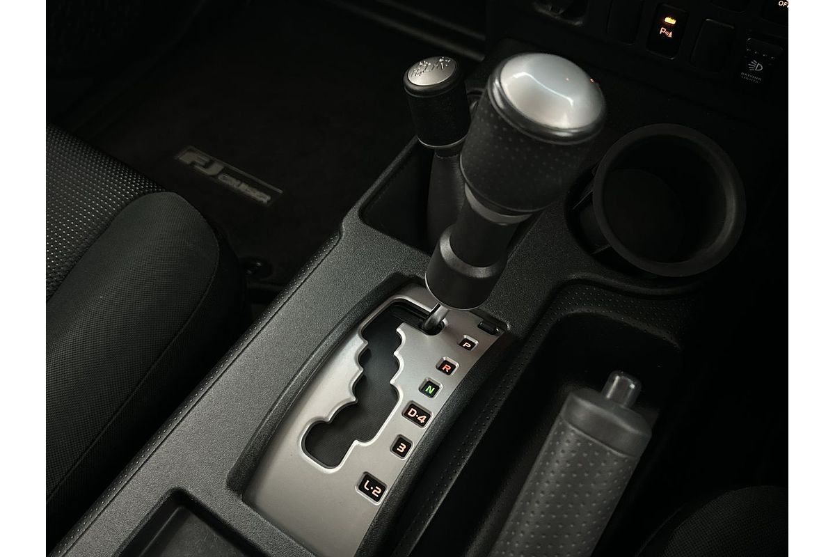 2013 Toyota FJ Cruiser GSJ15R