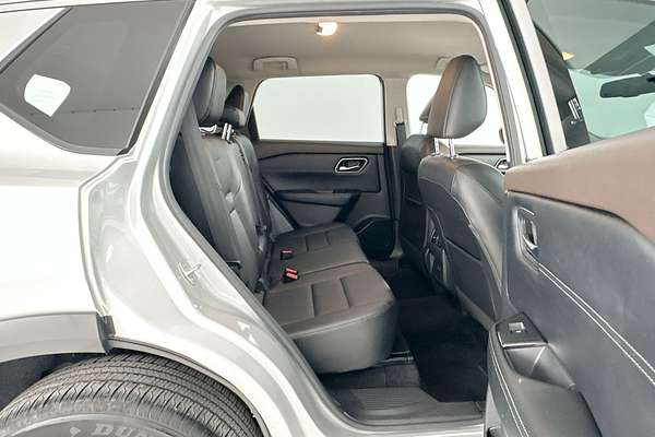 2023 Nissan X-TRAIL ST-L T33