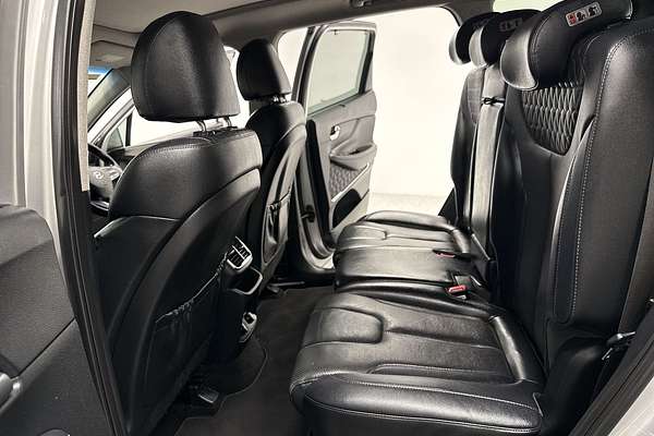 2020 Hyundai Santa Fe Highlander TM.2