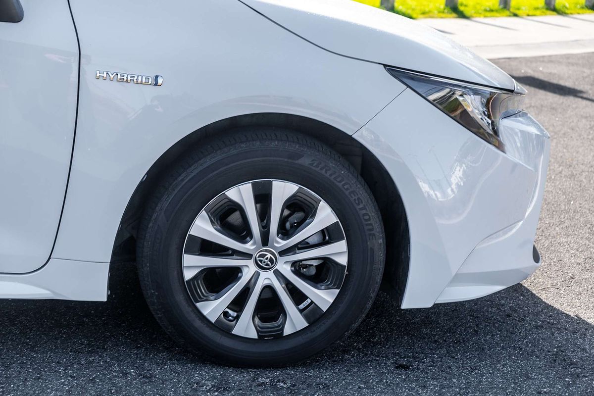 2020 Toyota Corolla Ascent Sport Hybrid ZWE211R