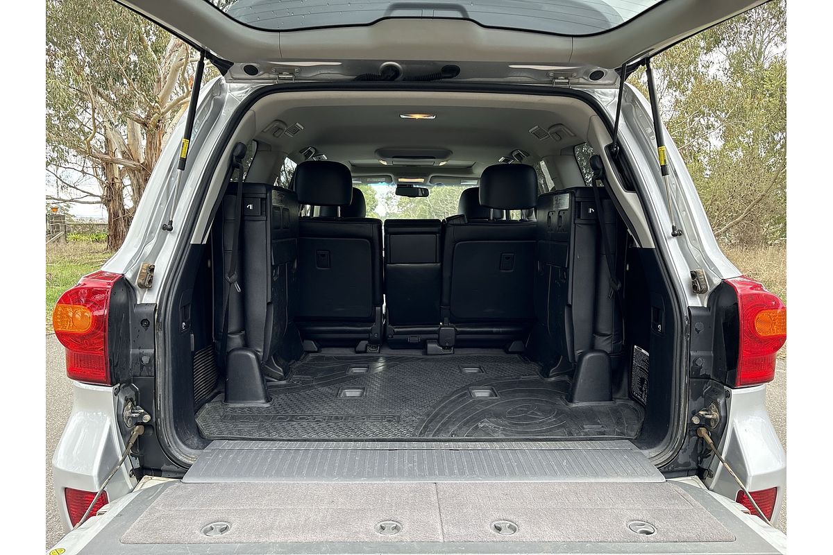 2014 Toyota Landcruiser Sahara VDJ200R