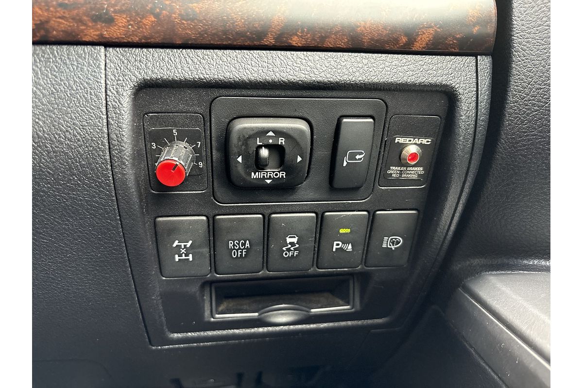 2014 Toyota Landcruiser Sahara VDJ200R