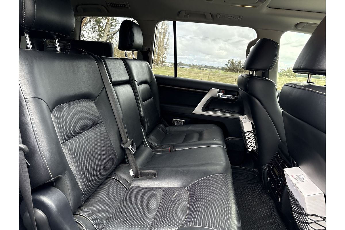 2014 Toyota Landcruiser Sahara VDJ200R