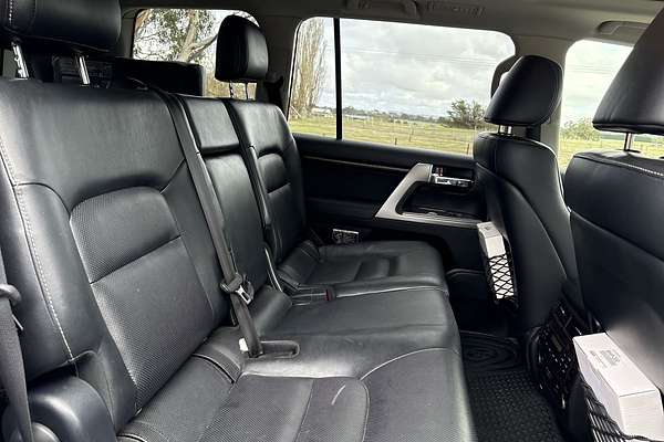 2014 Toyota Landcruiser Sahara VDJ200R