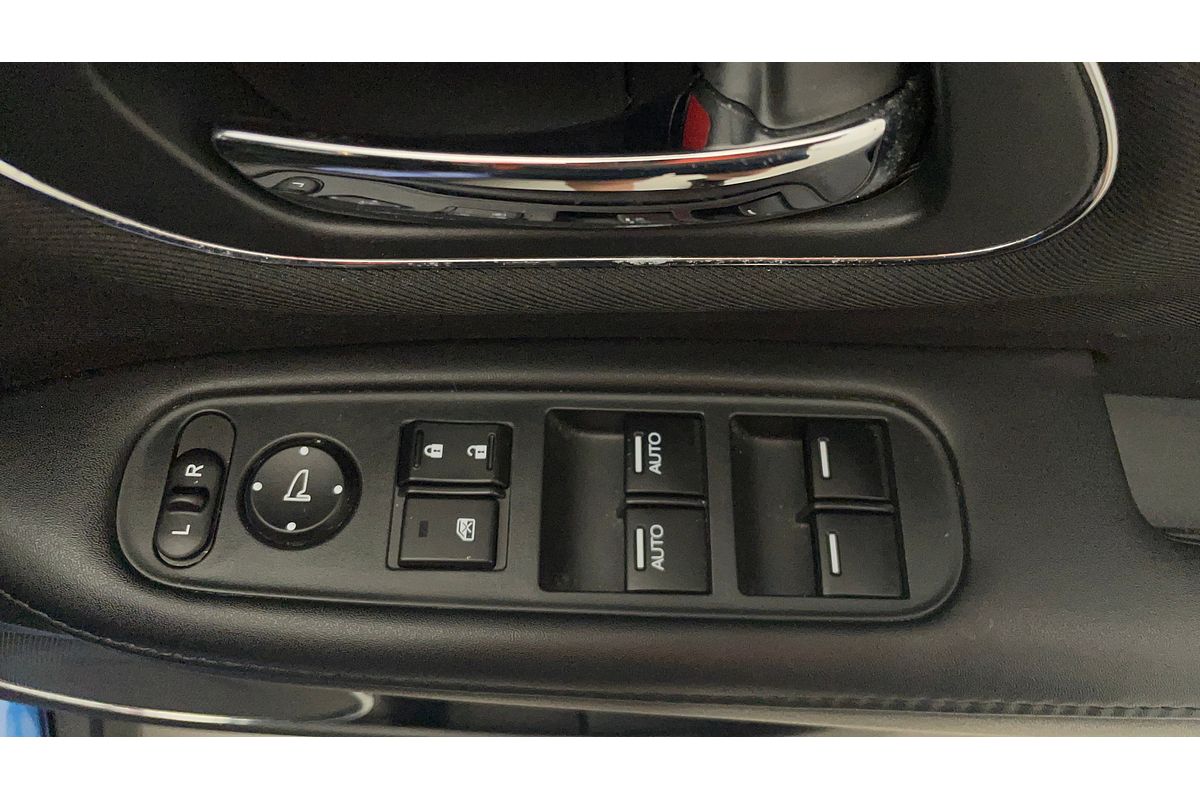 2015 Honda HR-V VTi-S