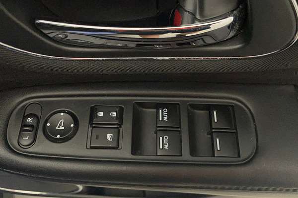 2015 Honda HR-V VTi-S