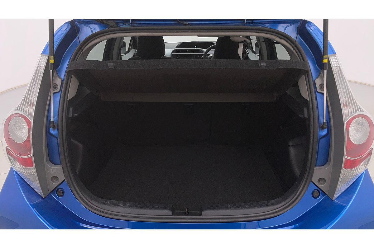 2014 Toyota Prius C NHP10R