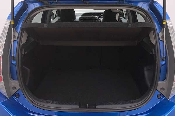 2014 Toyota Prius C NHP10R