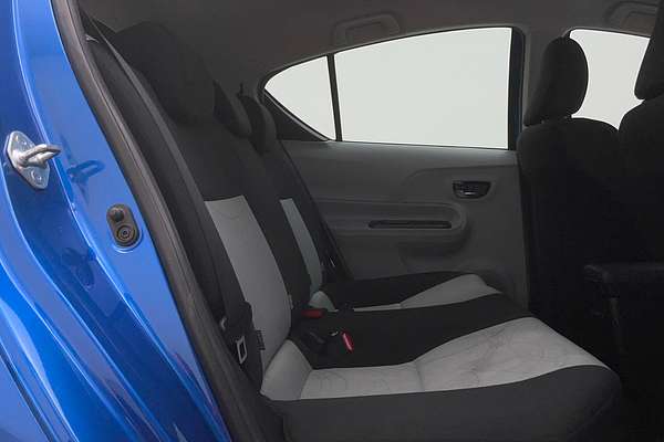 2014 Toyota Prius C NHP10R