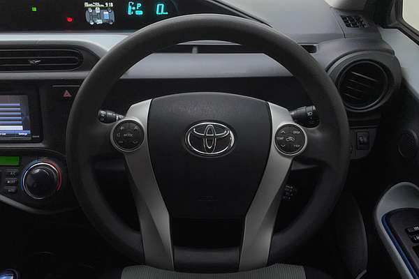 2014 Toyota Prius C NHP10R