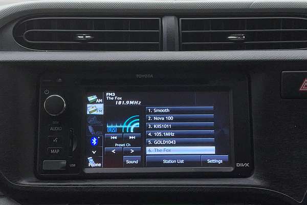 2014 Toyota Prius C NHP10R