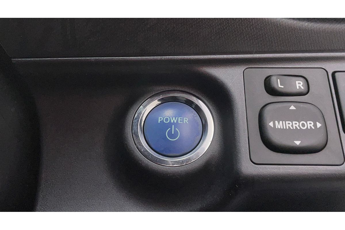 2014 Toyota Prius C NHP10R