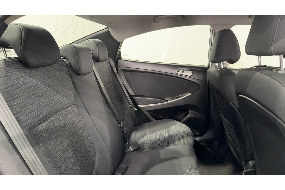 2016 Hyundai Accent Active RB4