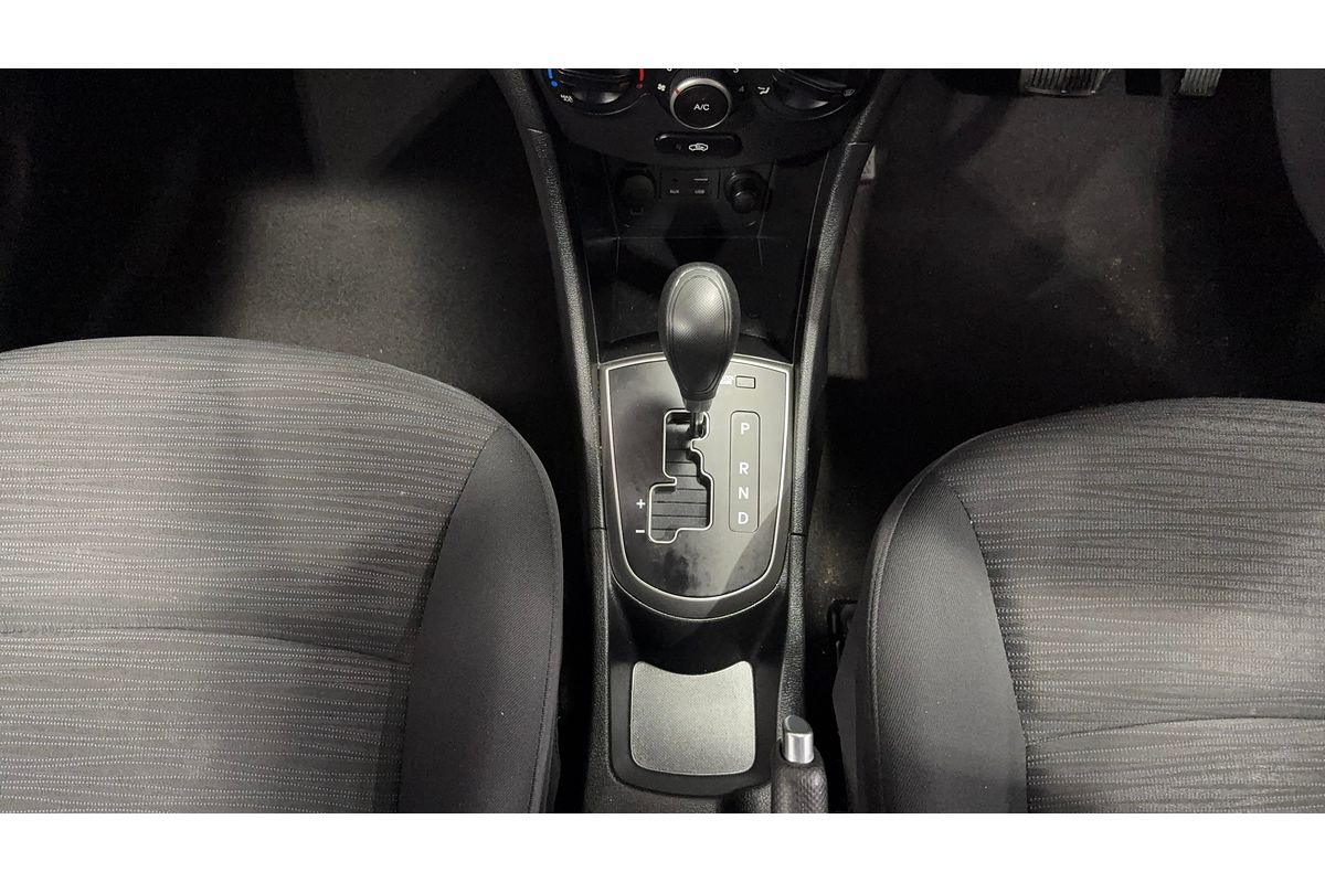 2016 Hyundai Accent Active RB4