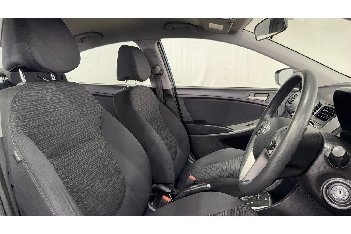 2016 Hyundai Accent Active RB4