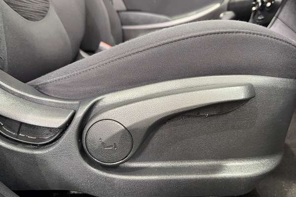 2016 Hyundai Accent Active RB4