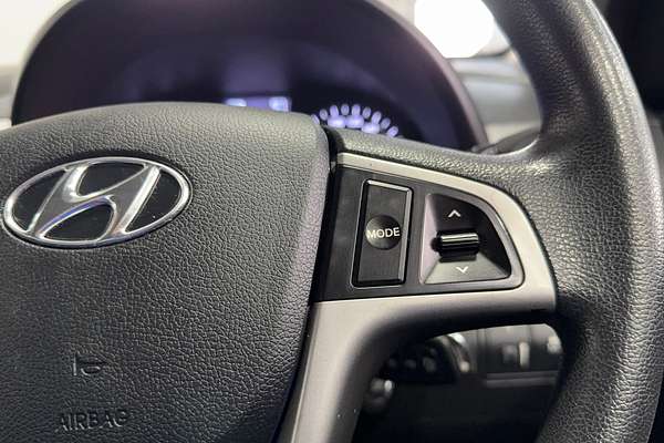 2016 Hyundai Accent Active RB4