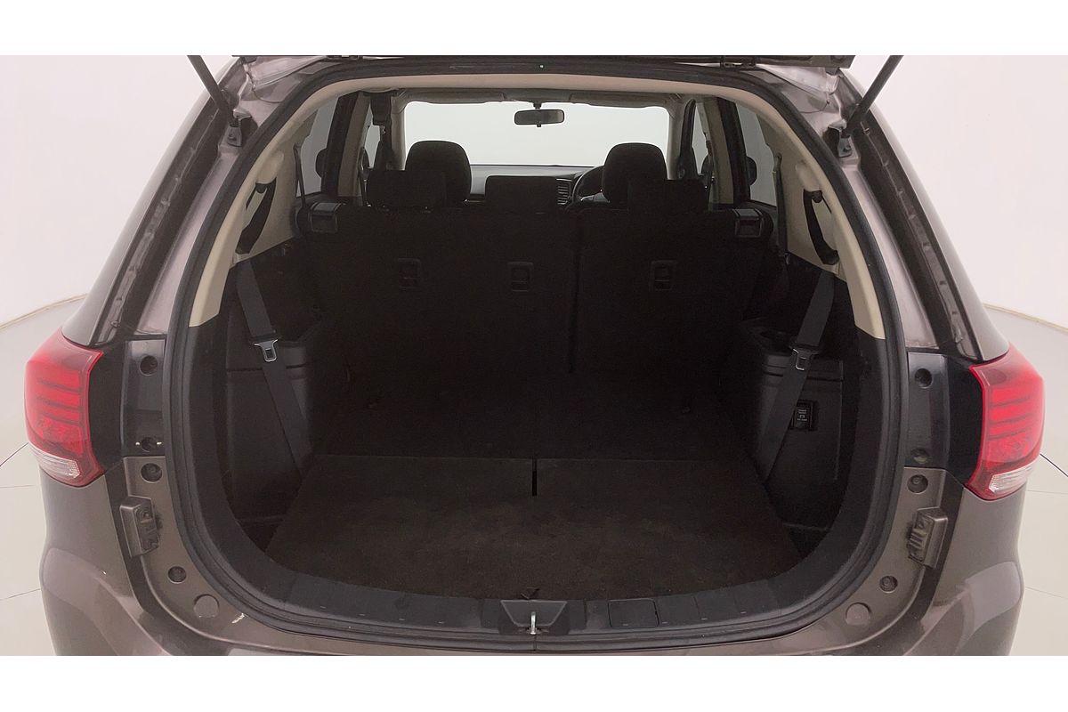 2017 Mitsubishi Outlander LS Safety Pack ZK