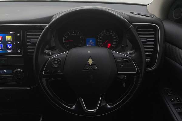 2017 Mitsubishi Outlander LS Safety Pack ZK
