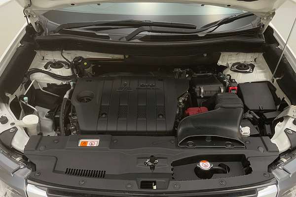 2016 Mitsubishi Outlander Exceed ZK
