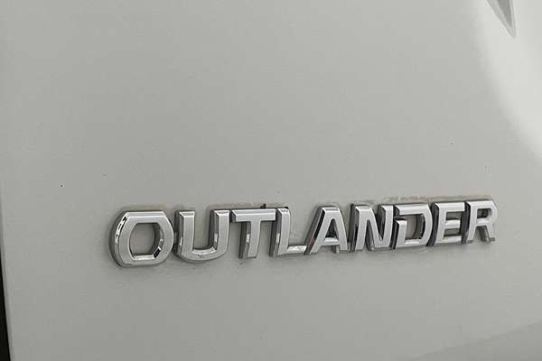 2016 Mitsubishi Outlander Exceed ZK
