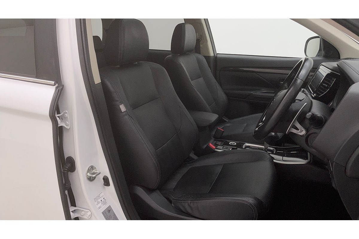2016 Mitsubishi Outlander Exceed ZK