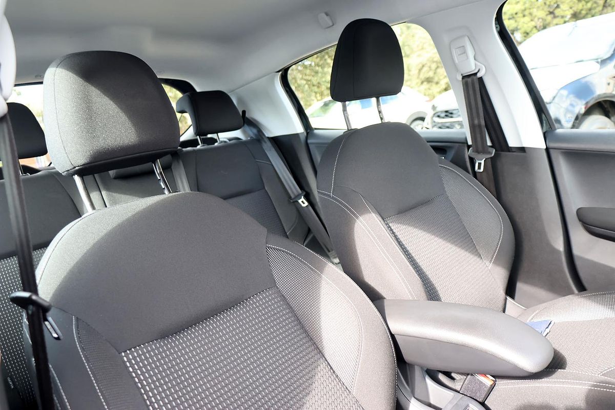 2017 Peugeot 208 Allure A9