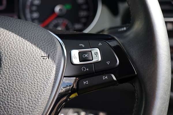2013 Volkswagen Golf 103TSI Highline 7