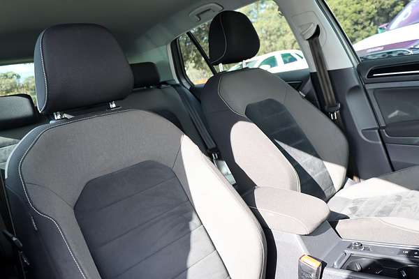 2013 Volkswagen Golf 103TSI Highline 7