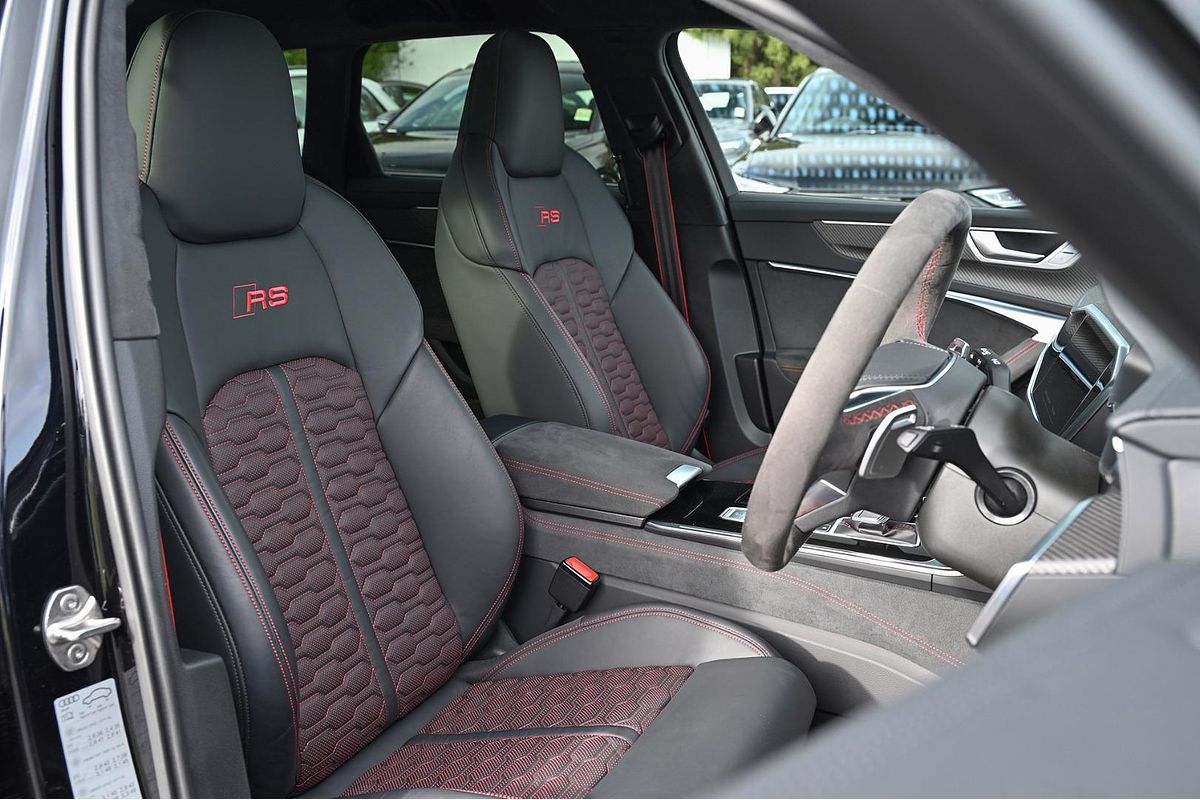 2024 Audi RS6 Performance C8