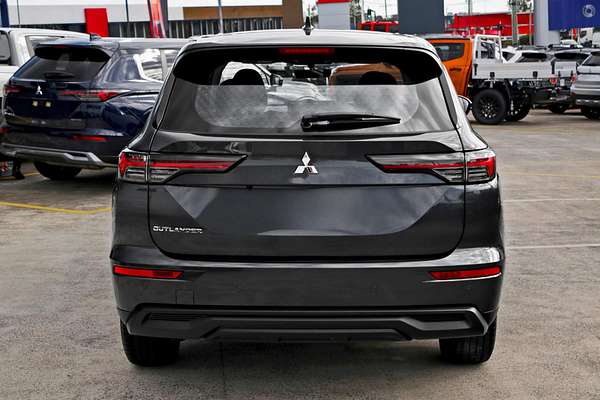 2025 Mitsubishi Outlander ES ZM