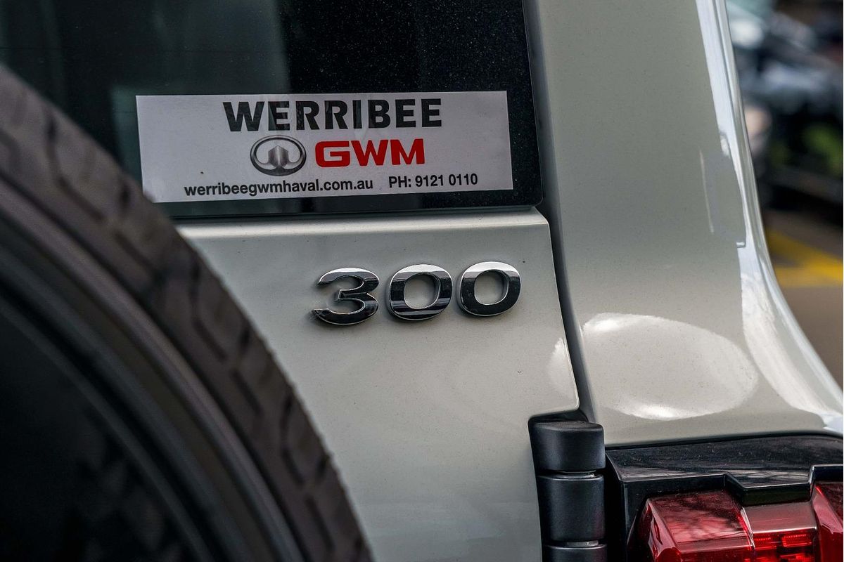 2025 GWM Tank 300 Lux P01
