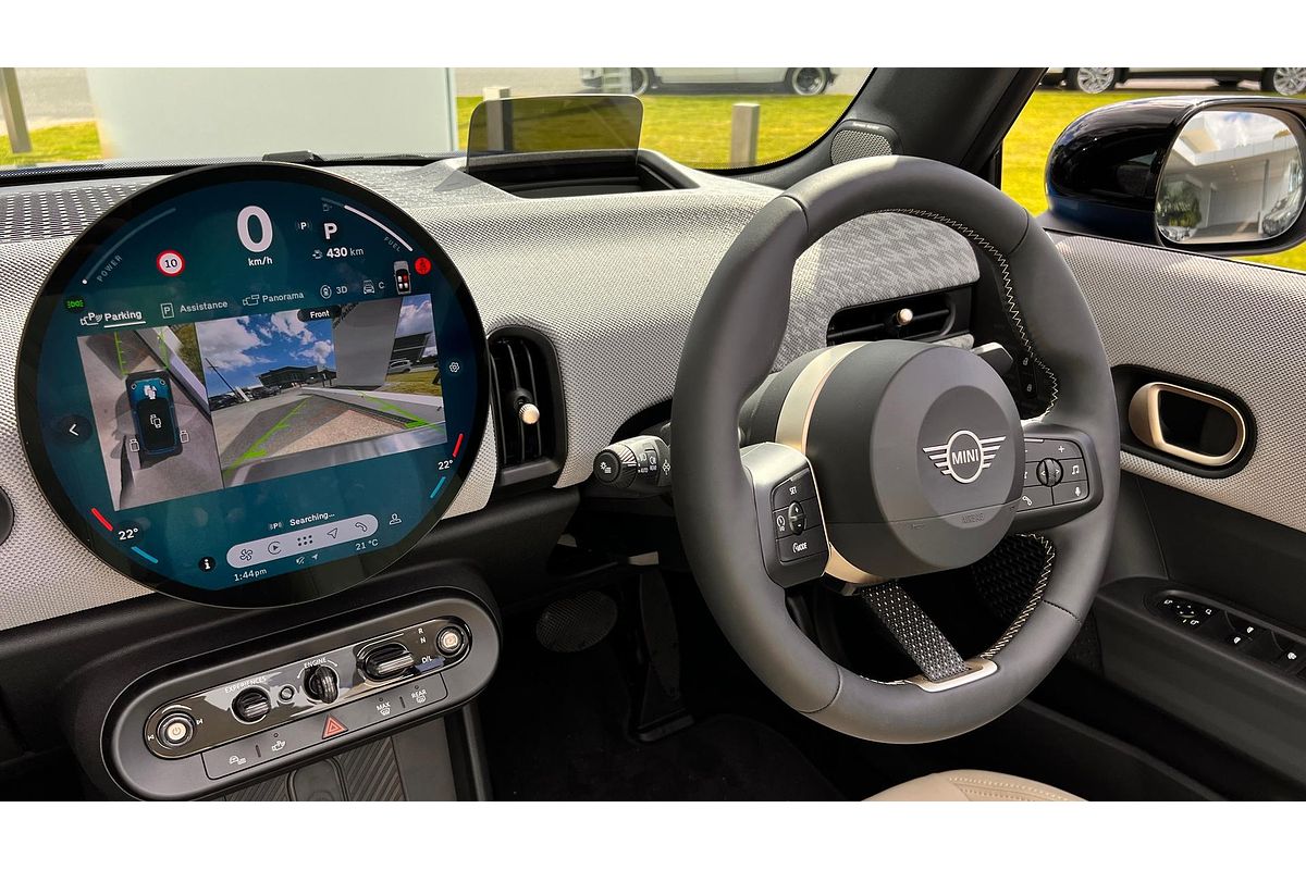 2025 MINI Cooper S Favoured F67