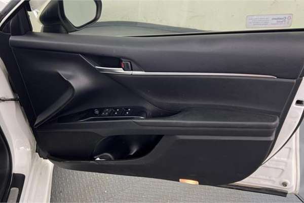 2018 Toyota Camry Ascent Sport AXVH71R