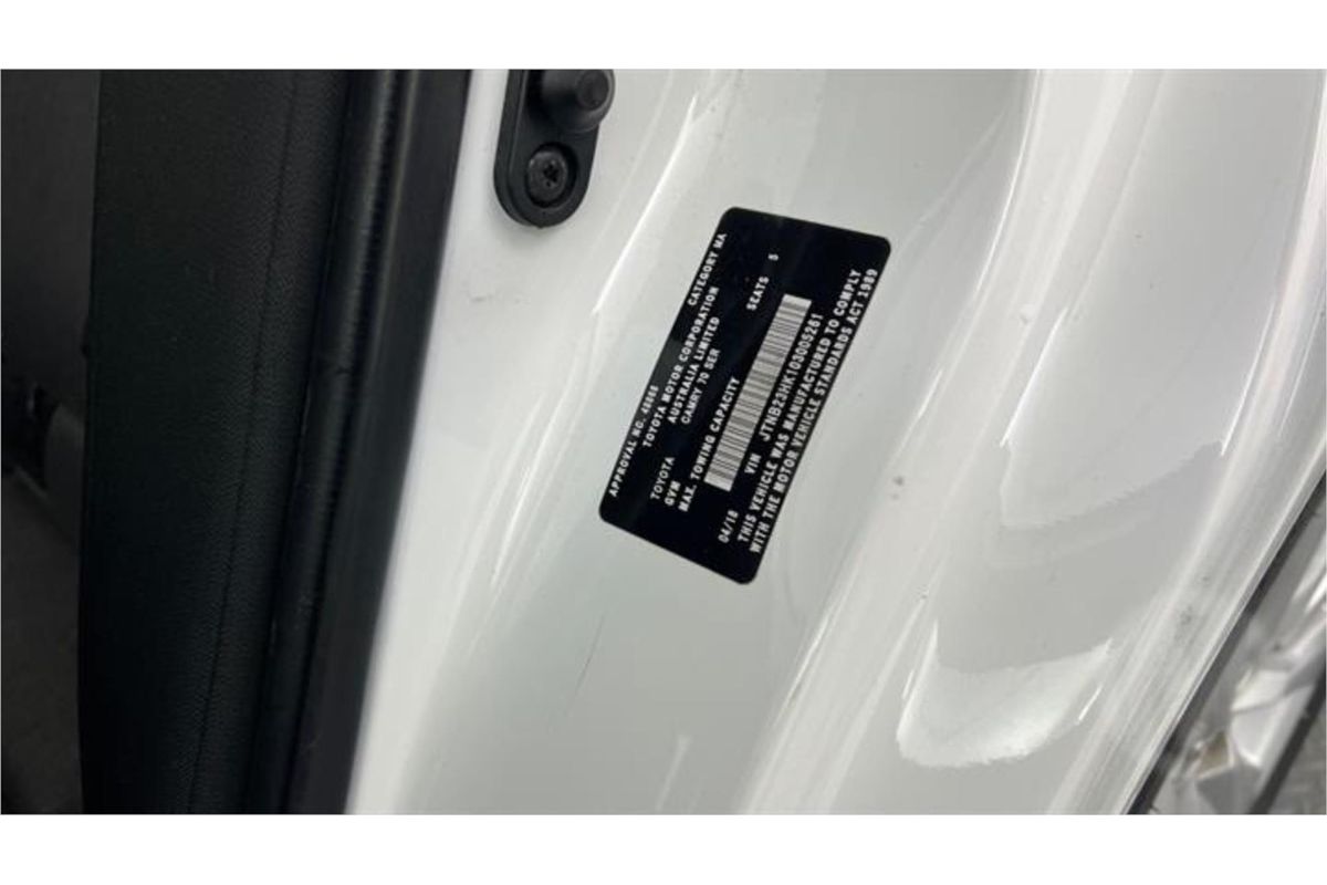 2018 Toyota Camry Ascent Sport AXVH71R