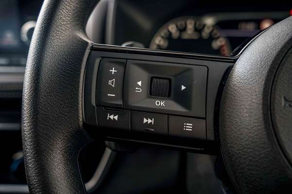 2025 Nissan X-TRAIL ST T33