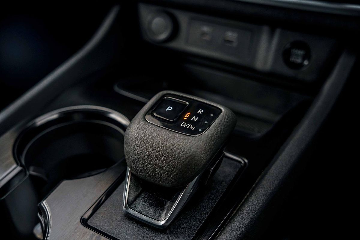 2025 Nissan X-TRAIL ST T33