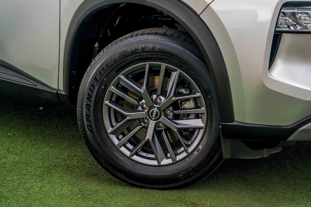 2025 Nissan X-TRAIL ST T33
