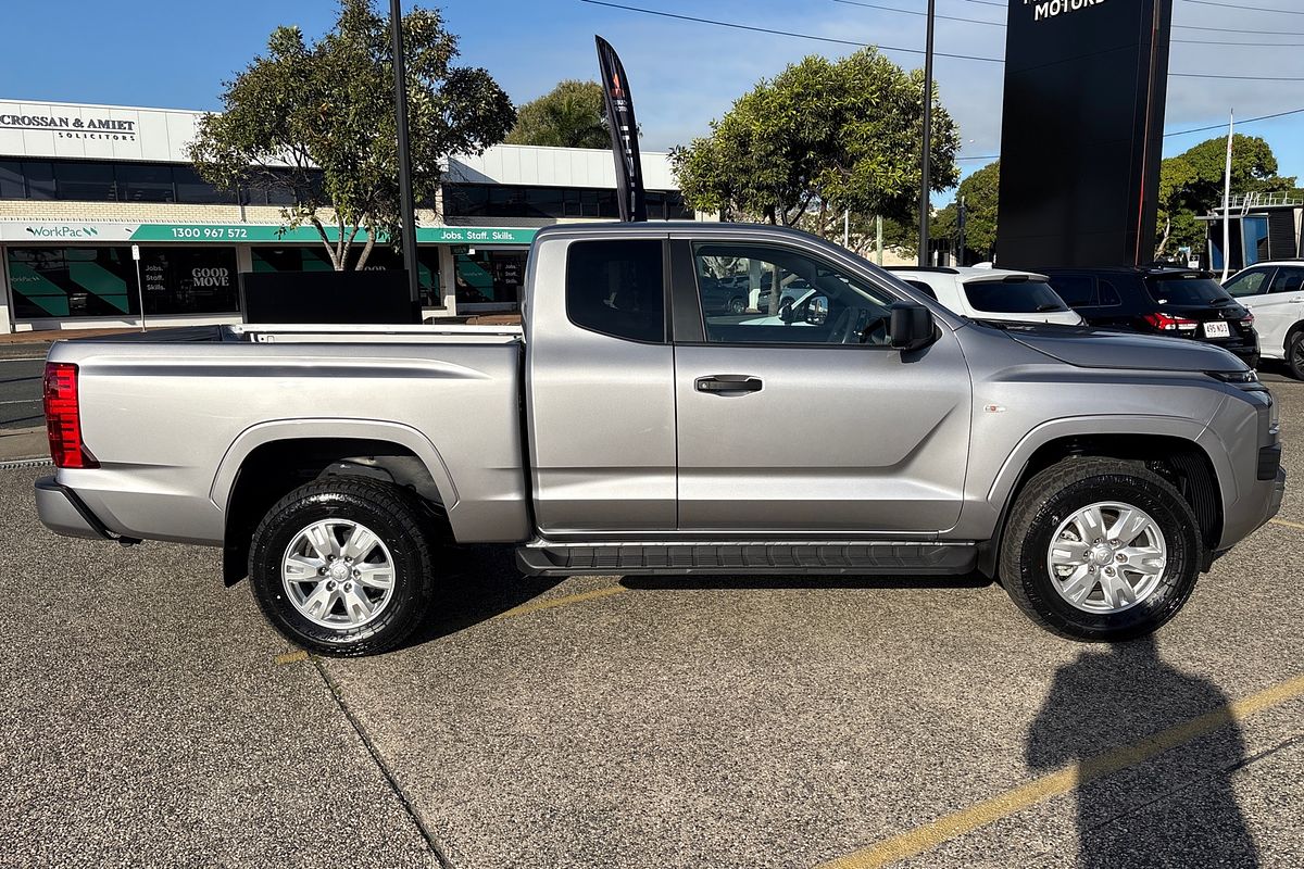 2024 Mitsubishi Triton GLX+ MV 4X4