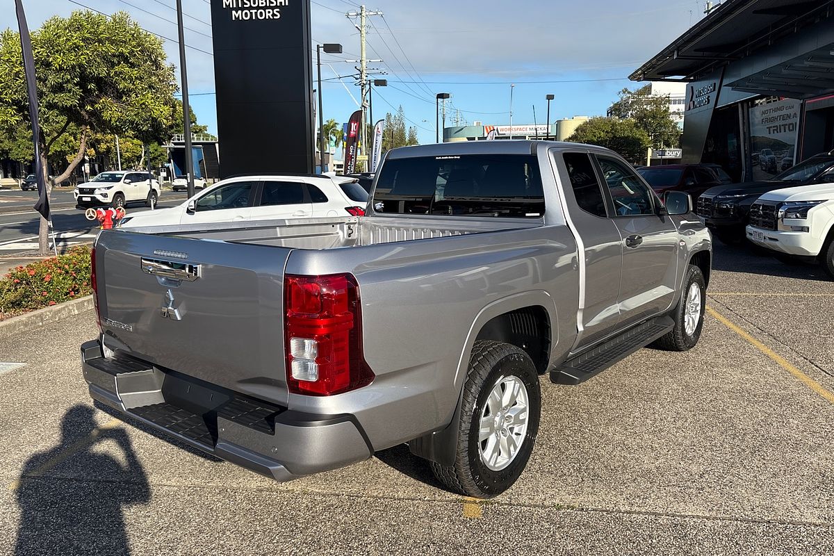 2024 Mitsubishi Triton GLX+ MV 4X4