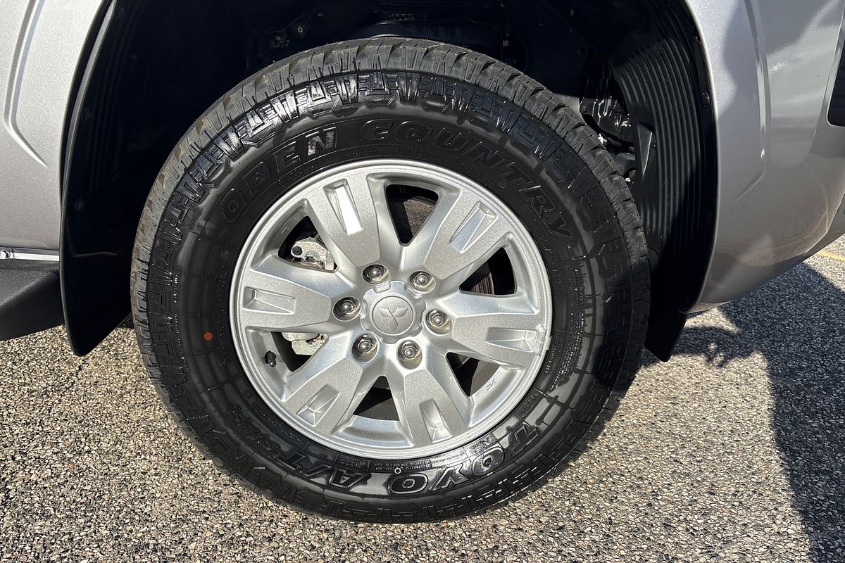 2024 Mitsubishi Triton GLX+ MV 4X4