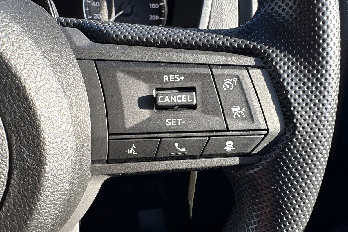 2024 Mitsubishi Triton GLX+ MV 4X4