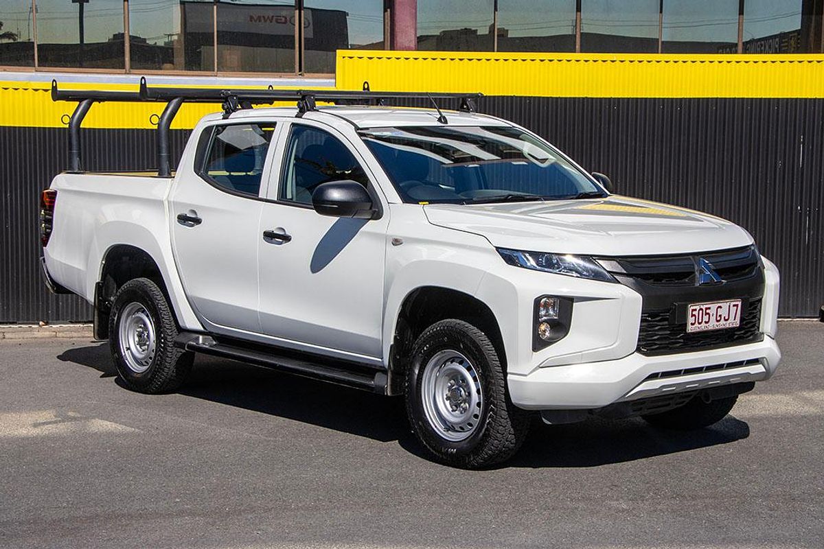 2023 Mitsubishi Triton GLX MR 4X4