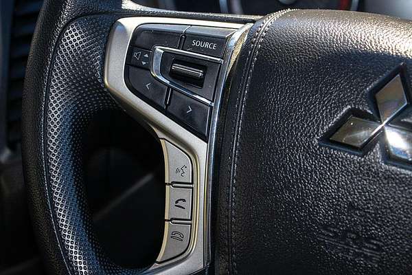2023 Mitsubishi Triton GLX MR 4X4