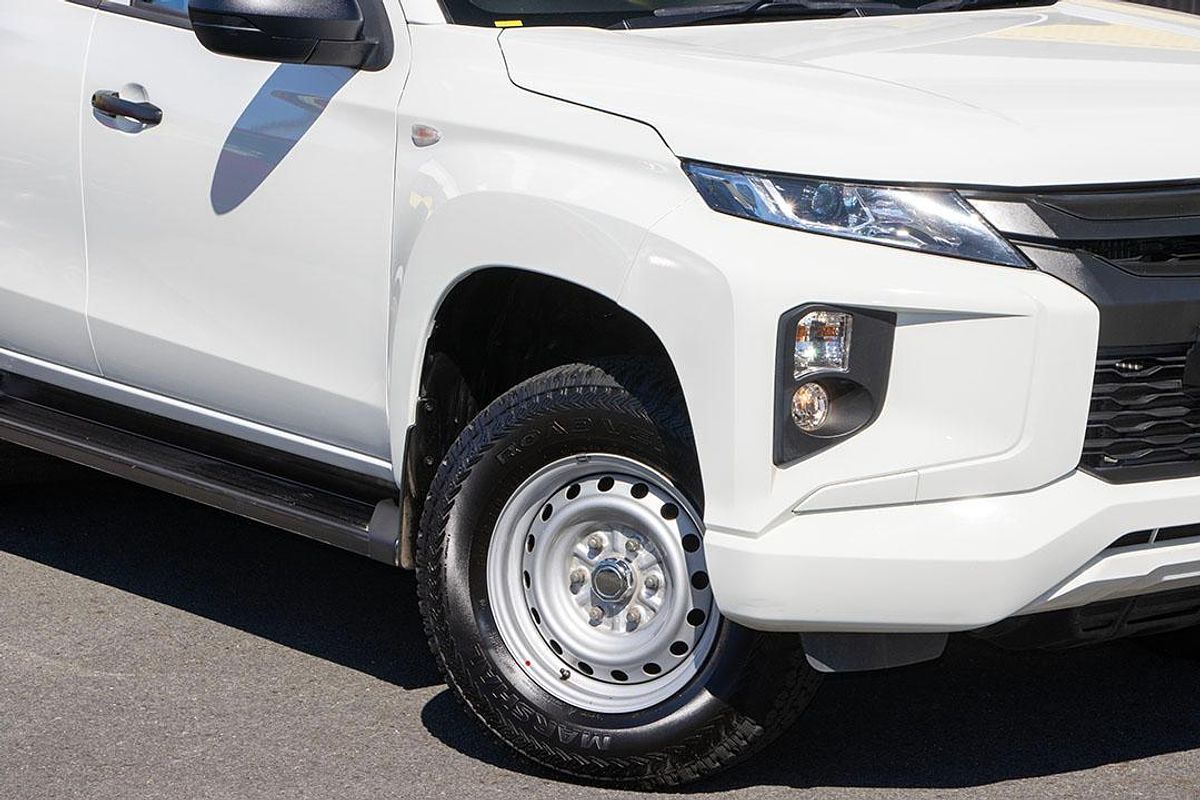2023 Mitsubishi Triton GLX MR 4X4