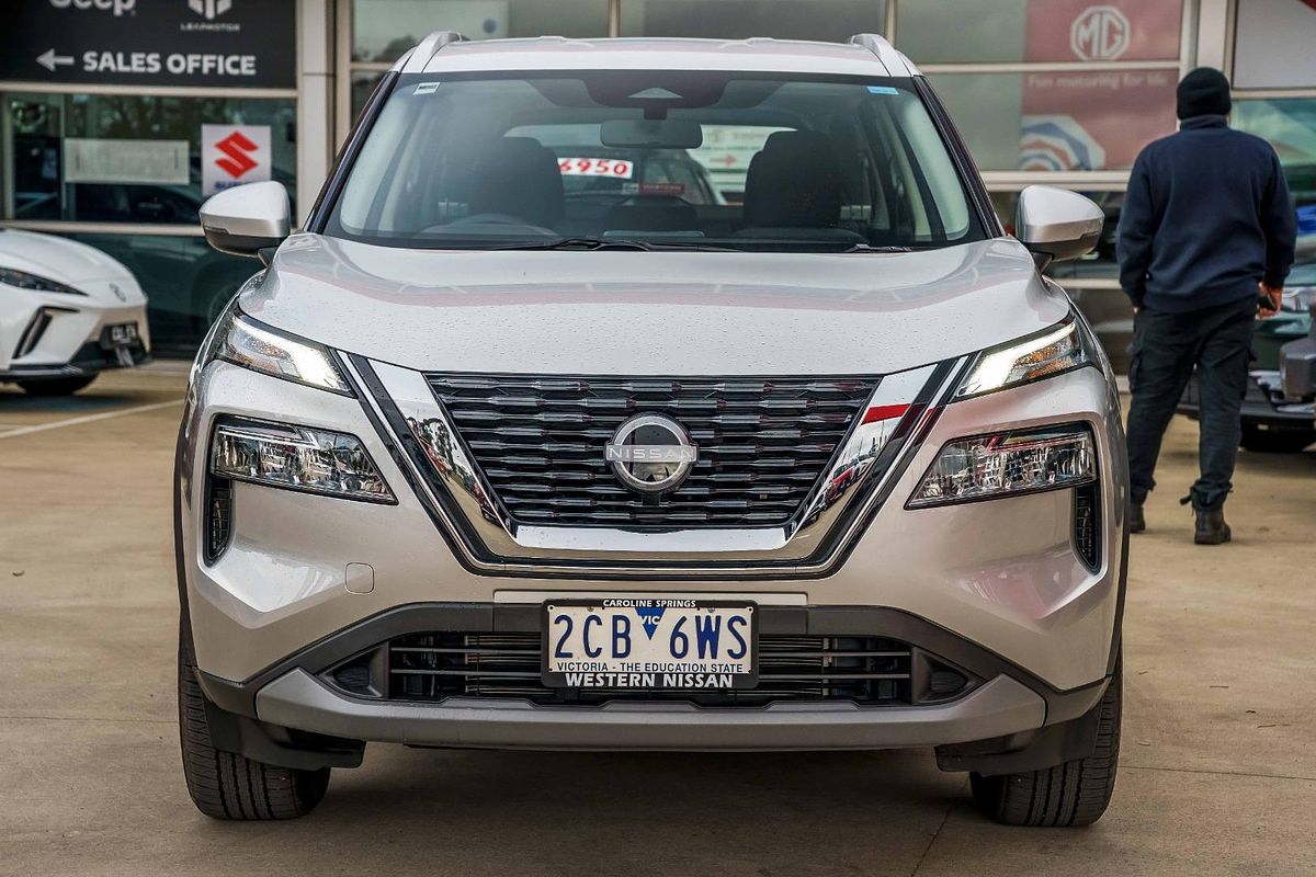 2025 Nissan X-TRAIL ST T33