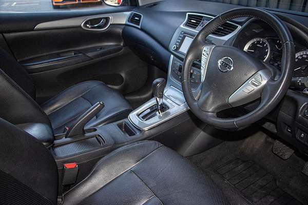 2013 Nissan Pulsar Ti B17