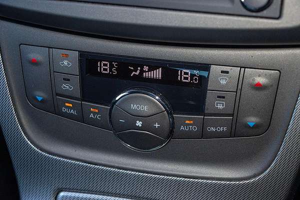 2013 Nissan Pulsar Ti B17