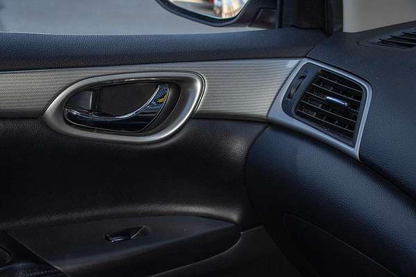 2013 Nissan Pulsar Ti B17