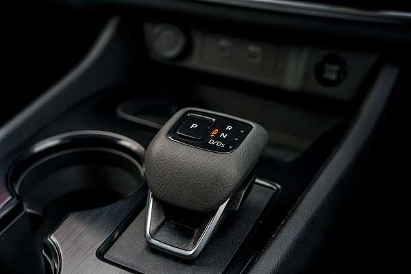 2025 Nissan X-TRAIL ST T33